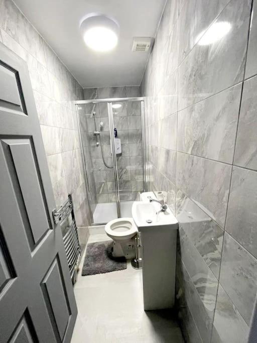 Entrepreneur Stays - 8 Guest House Liverpool Exterior foto